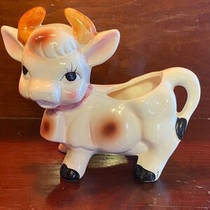 Vintage 1950’s Charming Cream Cow Creamer